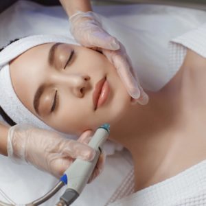Hydrafacial Deluxe Radiance (or Deluxe Age Refinement)