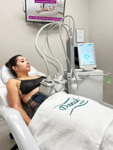 venus-bliss-skin-tightening-for-woman-body-sculpting-miami-med-spa-danik